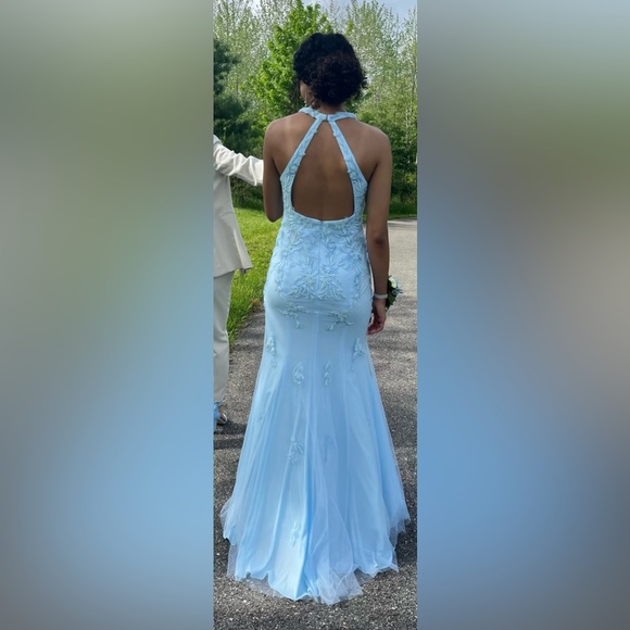 Light Blue Faviana Prom Dress Size 6 - Picture 2 of 3